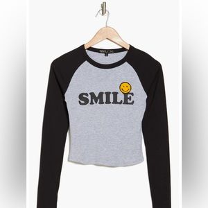 Black and gray, cropped “smile” long-sleeve